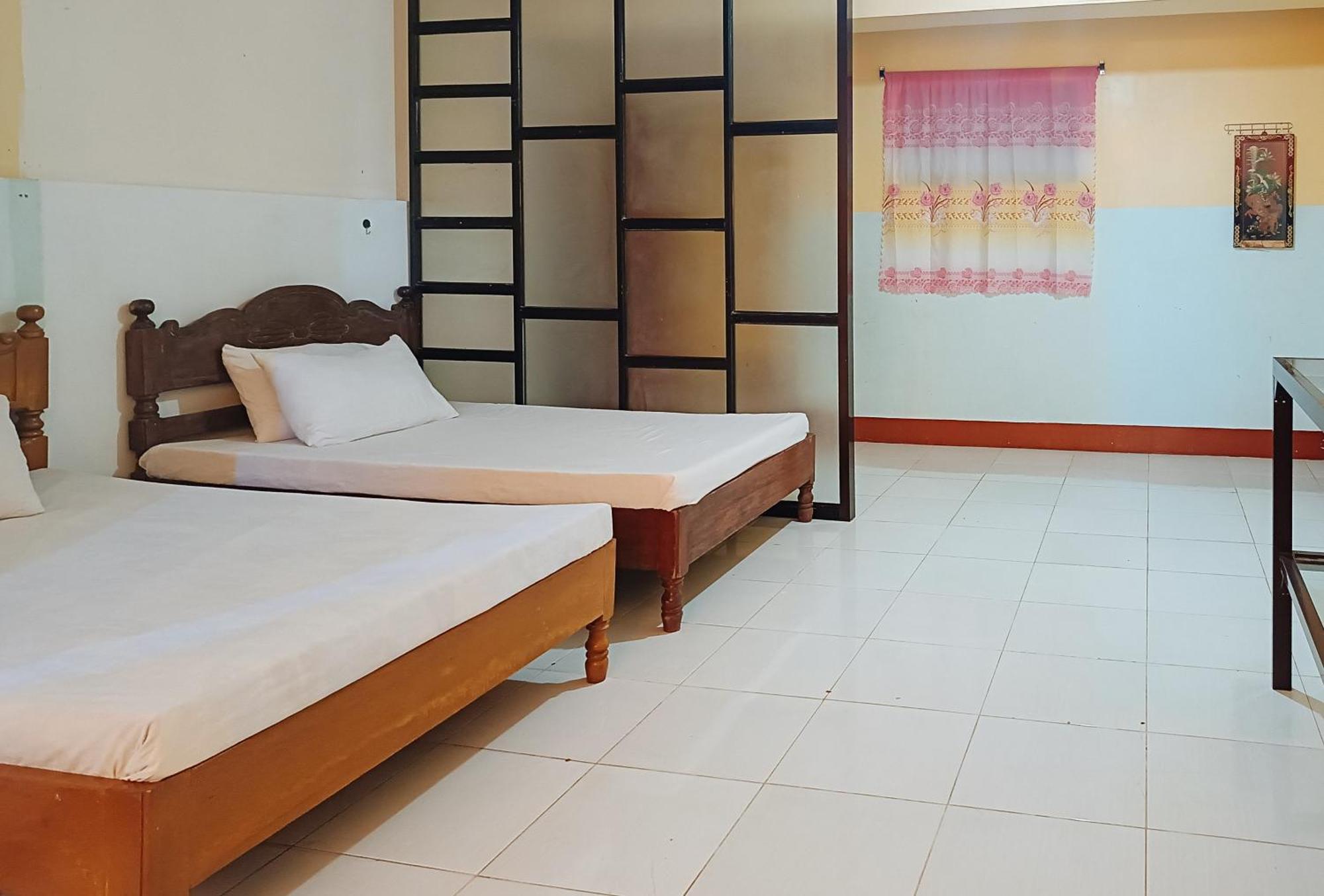 Reddoorz @ Grand Valley Hotel Junction Luna Cagayan Tagaytay City Buitenkant foto